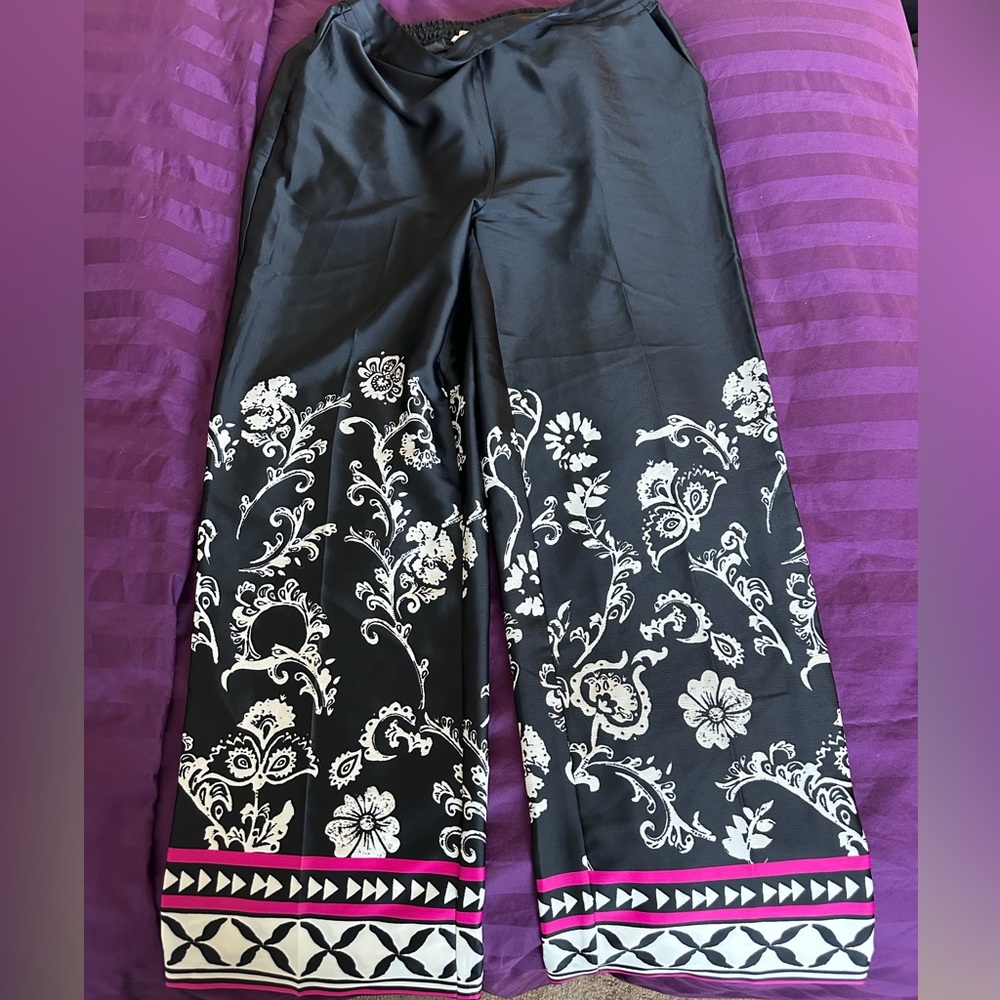 Elaine Rose Large Black and White Floral Pants